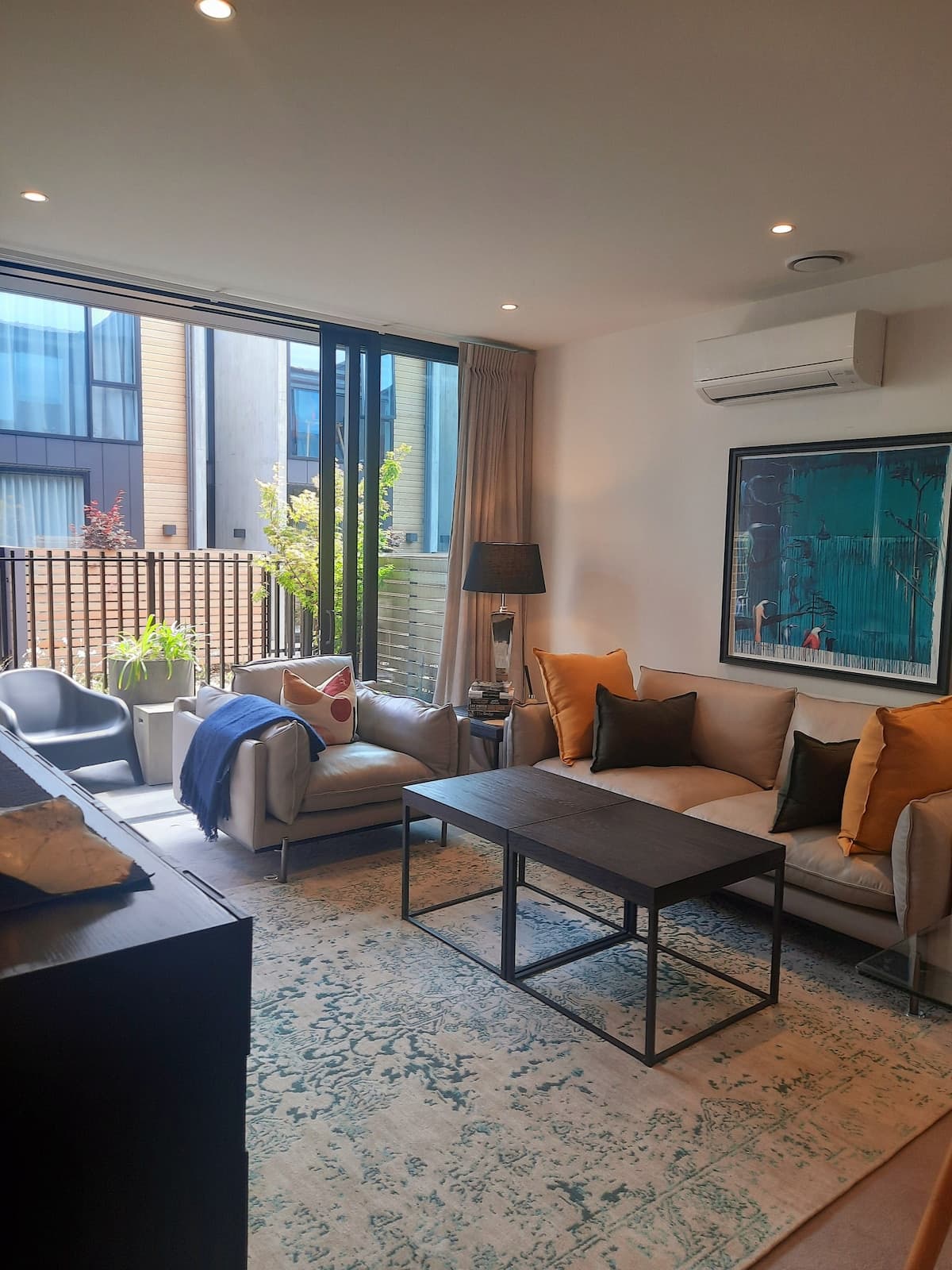 Christchurch city apartment - Photo 4